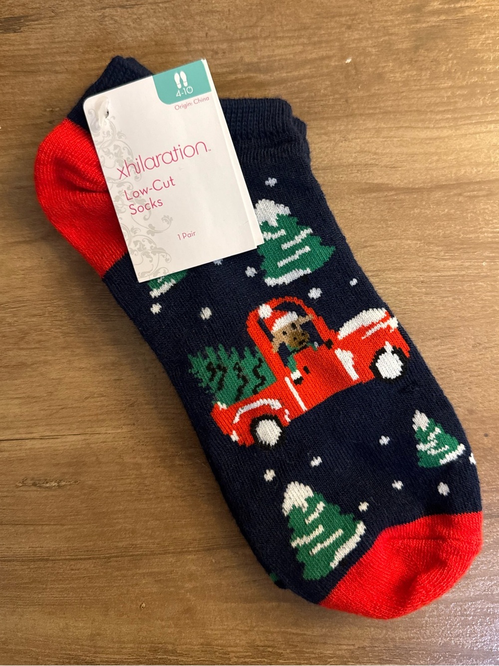 NWT Low Cut Holiday Truck Socks